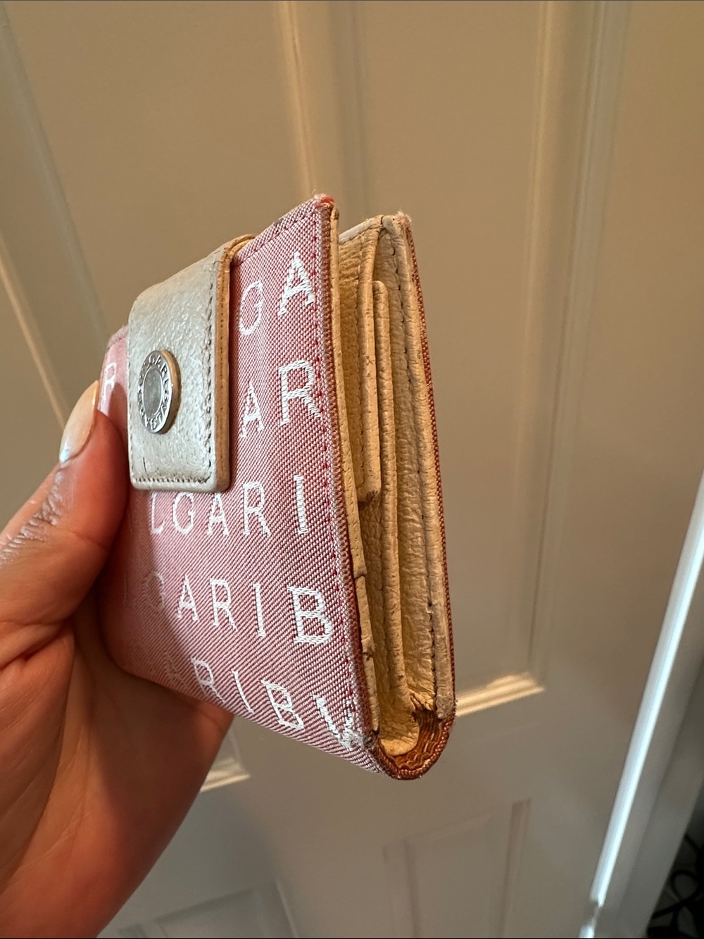 Bulgari Pink Canvas Logo Compact Wallet with Cream Snap - Picture 3 of 9